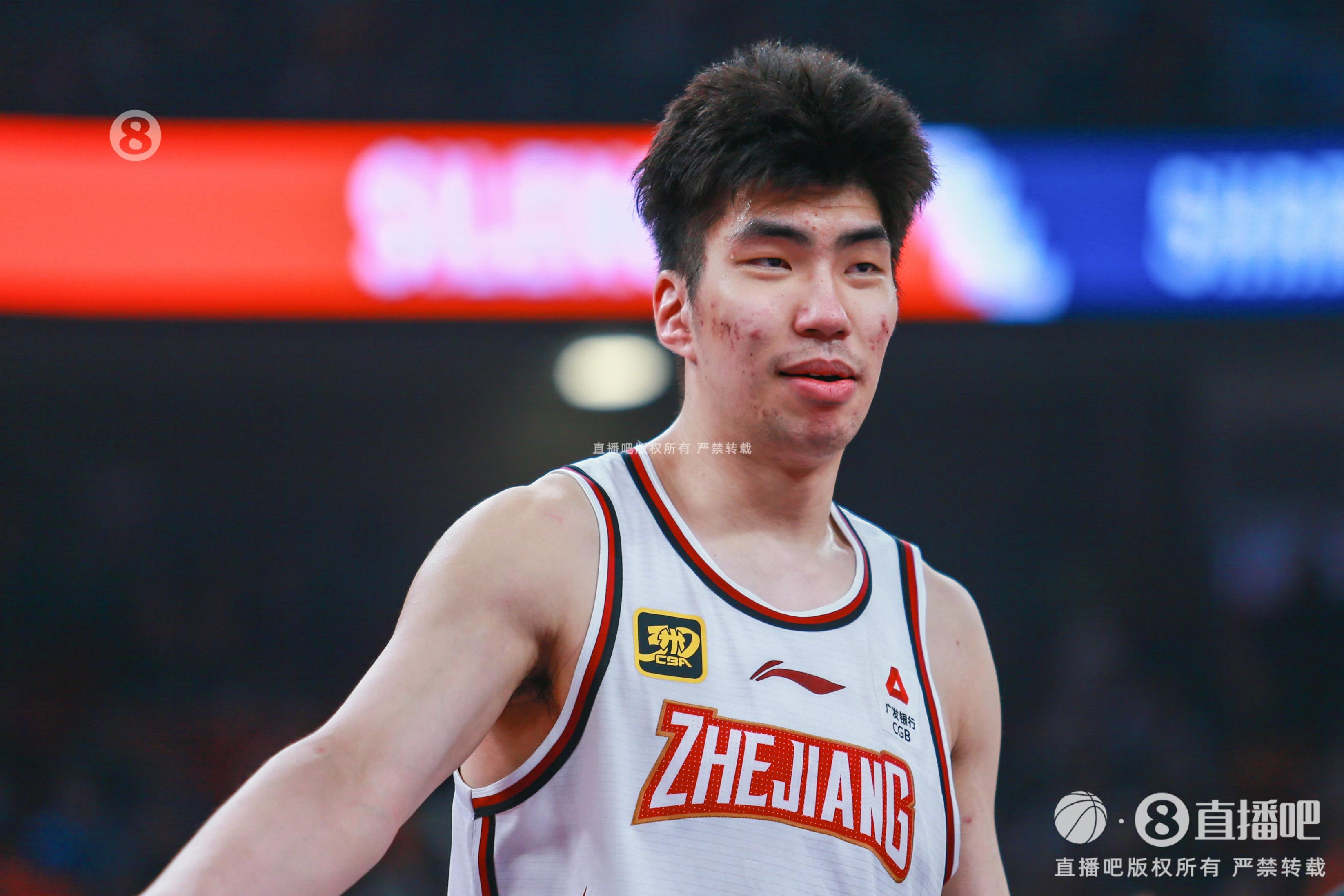效率極高！余嘉豪8中8貢獻(xiàn)20分7板 罰球5中4